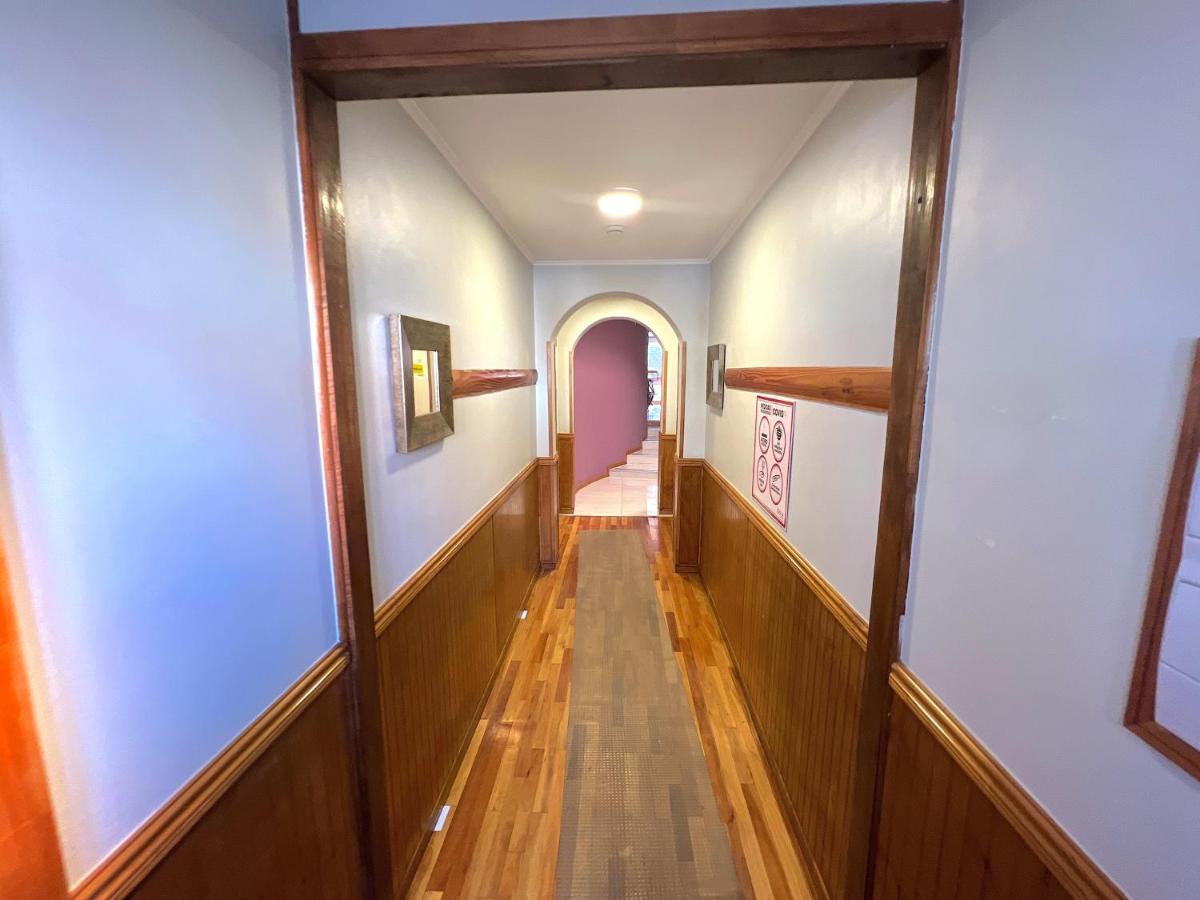 דירות פואנטה ארנס Incredible Downtown Duplex With Interior Backyard מראה חיצוני תמונה