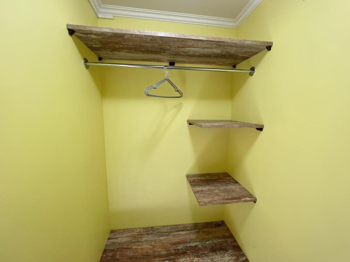 דירות פואנטה ארנס Incredible Downtown Duplex With Interior Backyard מראה חיצוני תמונה