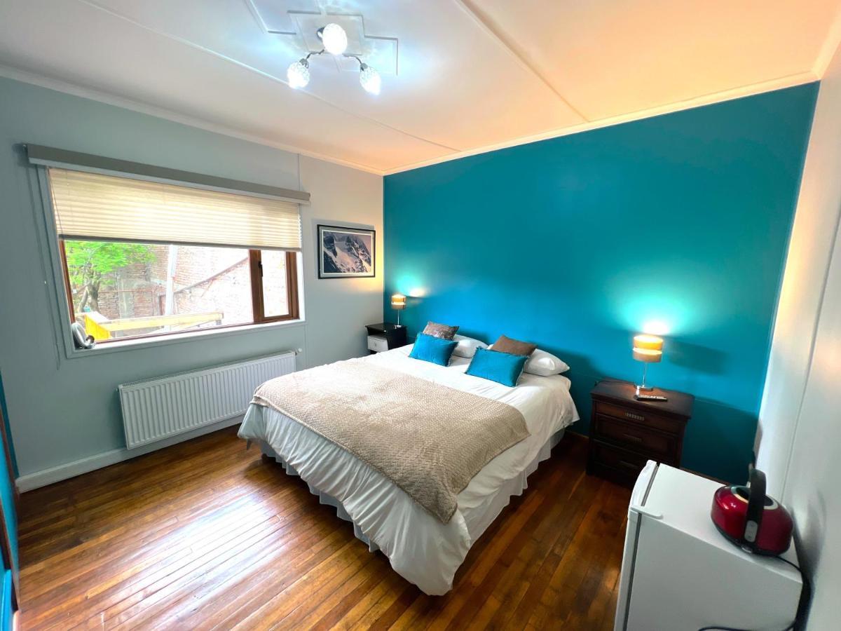 דירות פואנטה ארנס Incredible Downtown Duplex With Interior Backyard מראה חיצוני תמונה