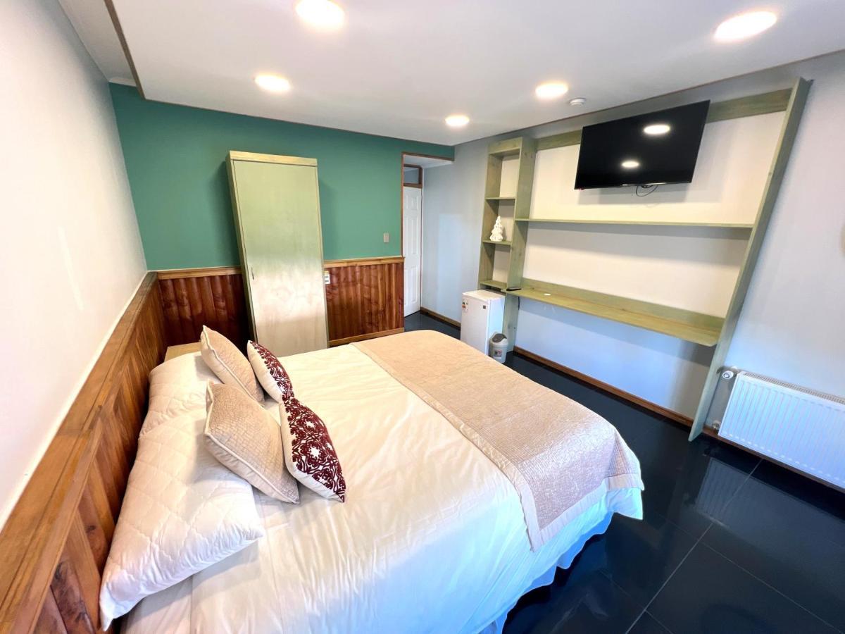 דירות פואנטה ארנס Incredible Downtown Duplex With Interior Backyard מראה חיצוני תמונה